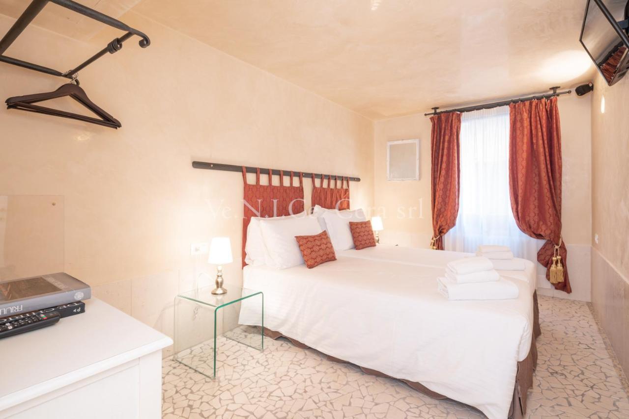 Ve.N.I.Ce. Cera Ca' Del Gondoliere Apartman Velence Kültér fotó