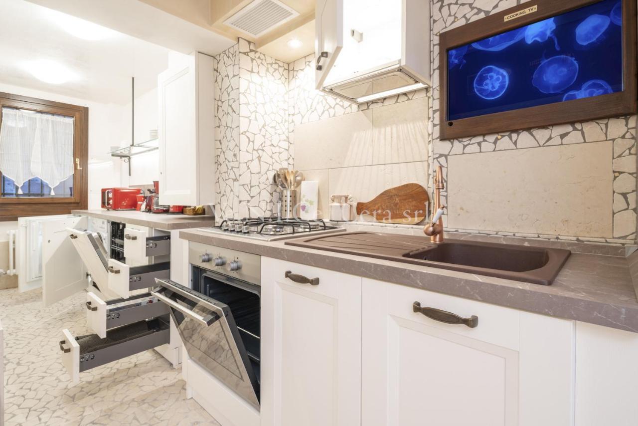 Ve.N.I.Ce. Cera Ca' Del Gondoliere Apartman Velence Kültér fotó